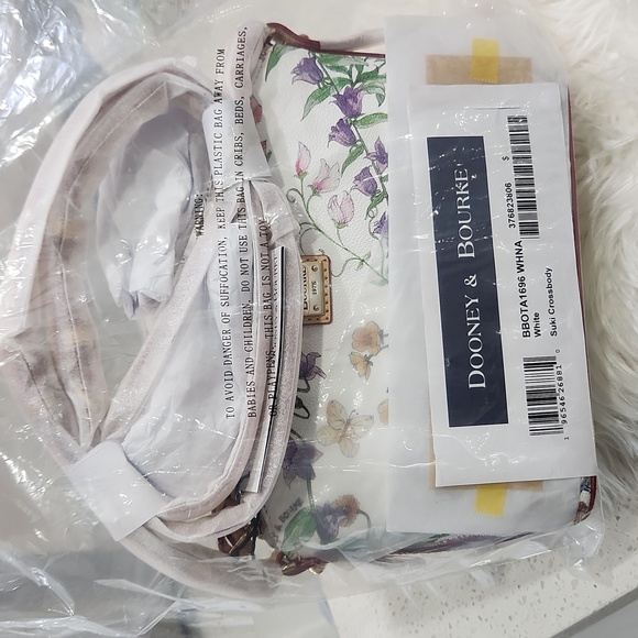 ✨️🤍 NEW Dooney & Bourke Botanical Collection Suki Crossbody ✨️🤍 - Picture 9 of 9